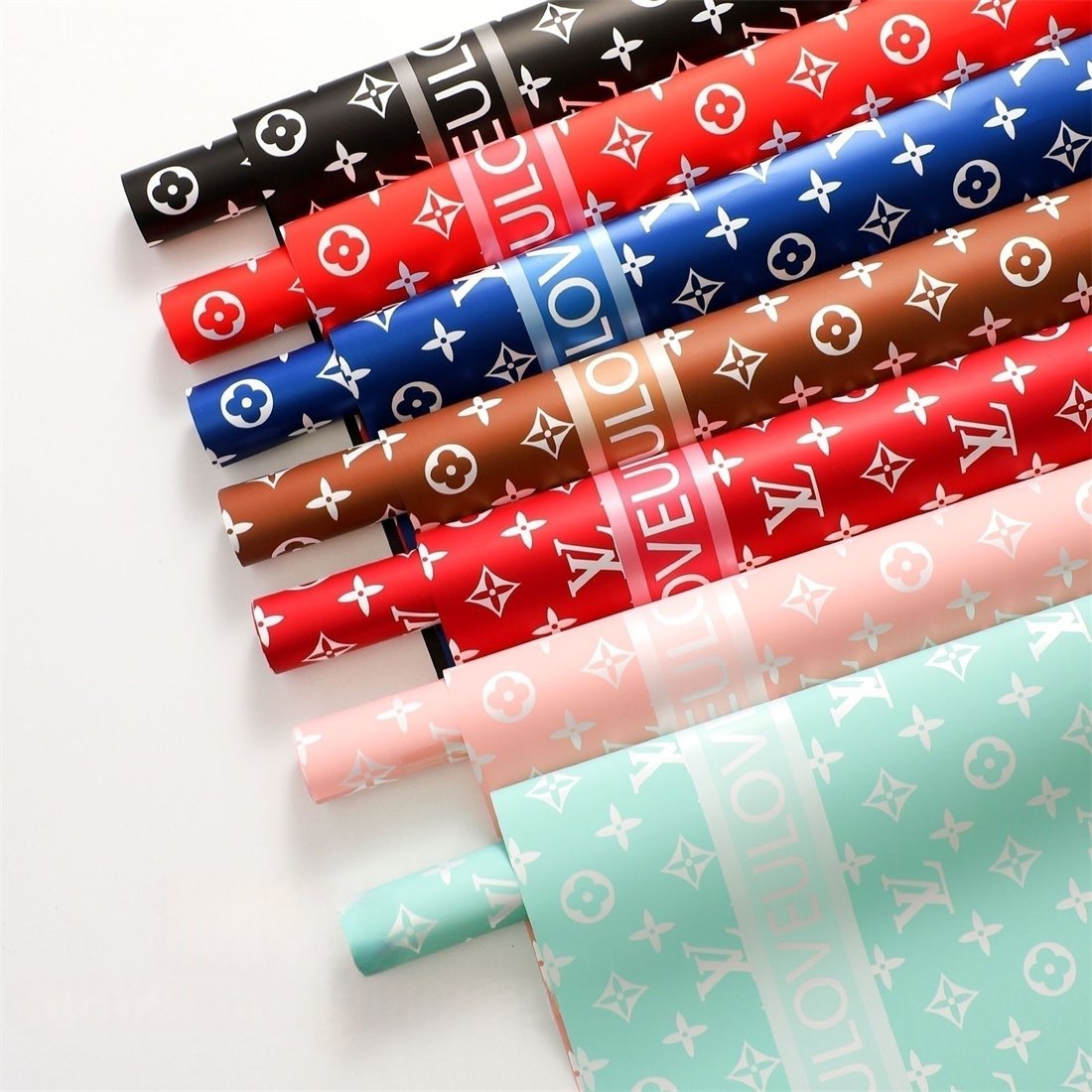 Designer Floral Paper for Bouquets - 20 Sheets, 22 x 22 inches / 56 x 56 cm - Image 3